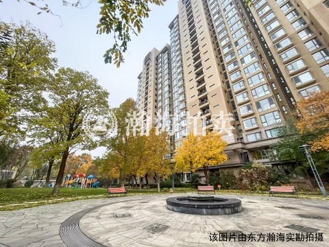 世茂奥临花园1号楼3层6单元302室