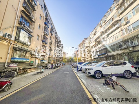 峪园小区12号楼1单元401室（带1个地下室）