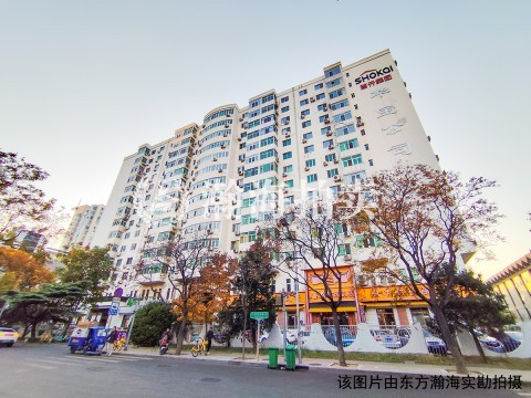 华宝公寓18号楼312室（复式）