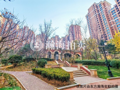 红山世家4号楼711室