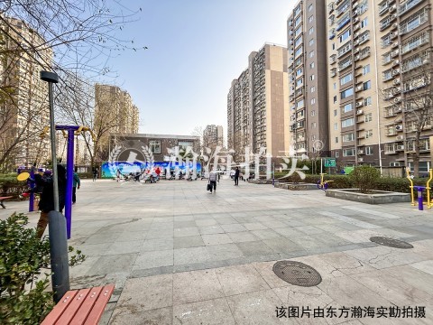 南庭新苑南区4号楼1528室