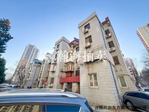 芳城园三区6号楼 7门402室