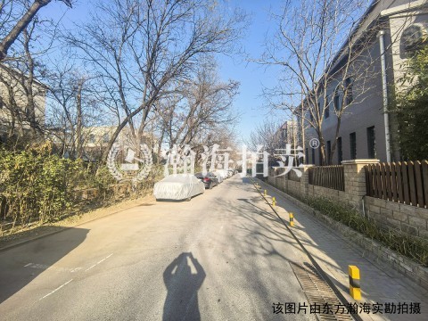 翡翠城三期329号楼01室（别墅）