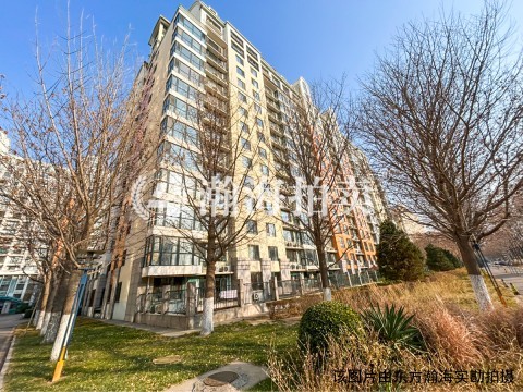 恋日花都13号楼705室