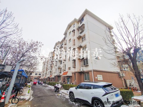 秋露园4号楼3单元302室