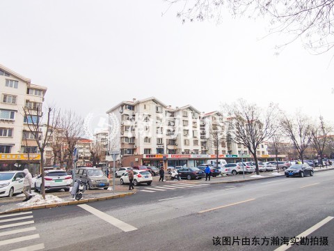 秋露园4号楼3单元502室