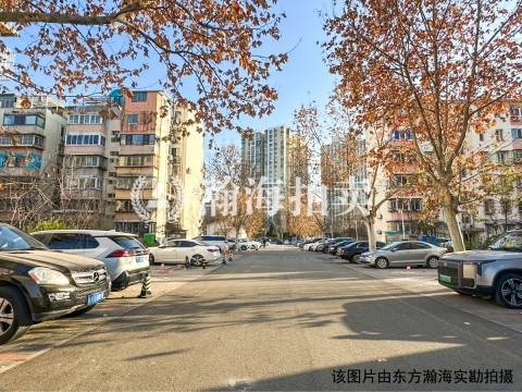 晓月苑一里11号楼7单元201室