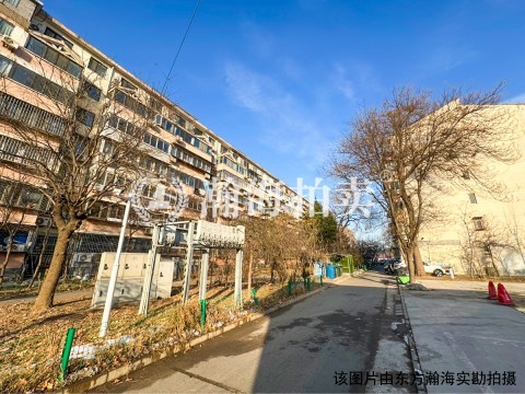 晓月苑一里1号楼4单元102室