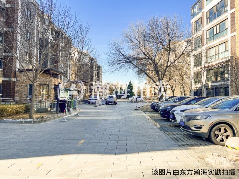 汤泉墅一区18号楼101室