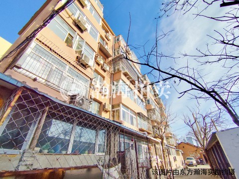 周仓庵胡同2号楼242室（50%份额）