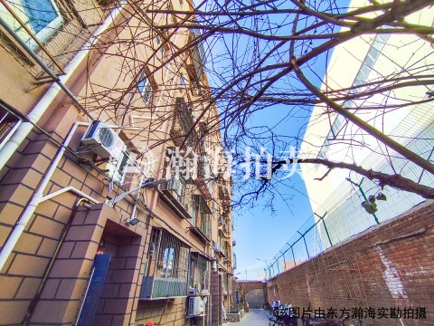 周仓庵胡同2号楼242室（50%份额）