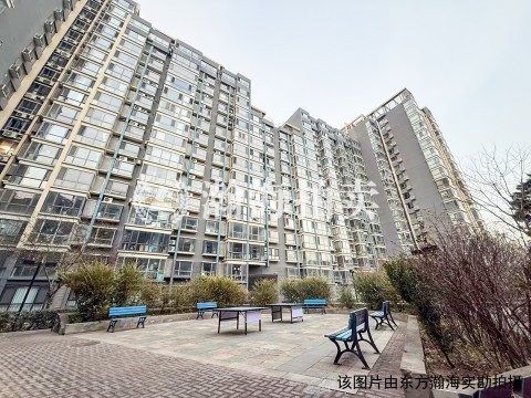 蓝山国际公寓21号楼1单元701室