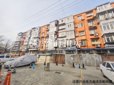 杜家坎小区18号楼3单元202室