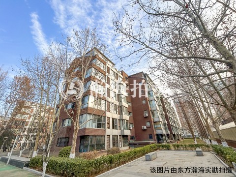 玺萌公馆12号楼4单元402室