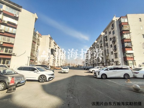 晓月苑一里8号楼1单元304室