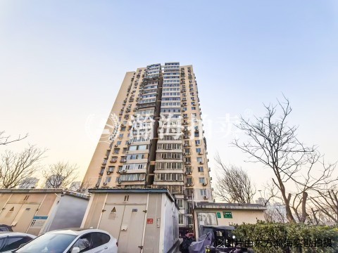 新华街八里2号楼606室