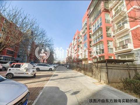 港馨家园东区32号楼2单元401室