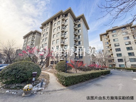 保利西山林语三区5号楼1单元702室