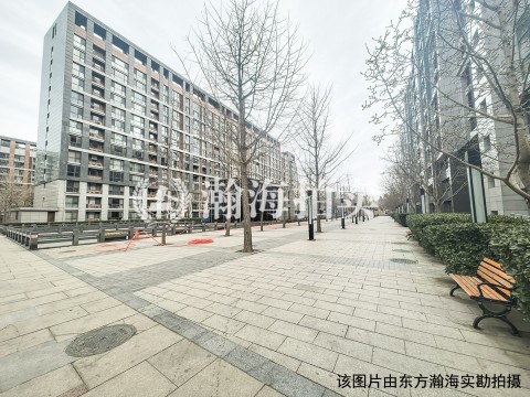 润枫水尚东区4号楼4单元1202室