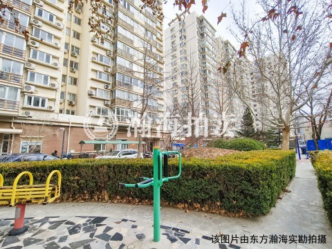 丰管路甲52号院1号楼1单元302室