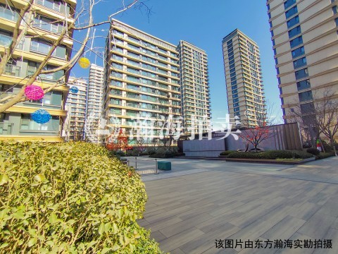 东叁金茂府7号楼2单元1301室、负3层311库房及负2层2090号车位（带1库房1车位）