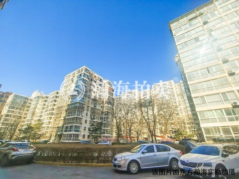 政馨园一区5号楼10单元305室