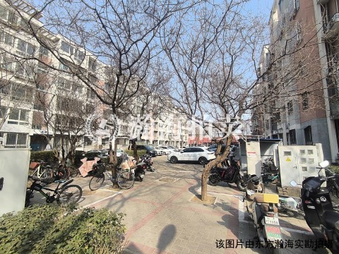 天露园二区5号楼3单元402室