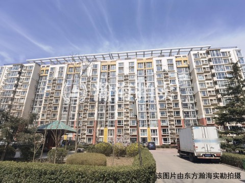 天伦锦城8号楼3单元601室（5%份额）