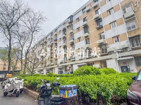 雅宝里5号楼3单元401室