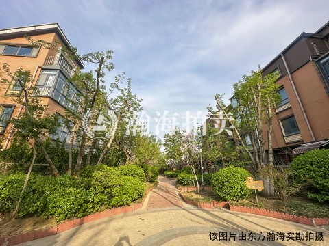 金隅澜湾8号楼4单元501室（别墅带3车位）