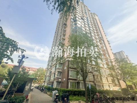 橙色年代1号楼2408室